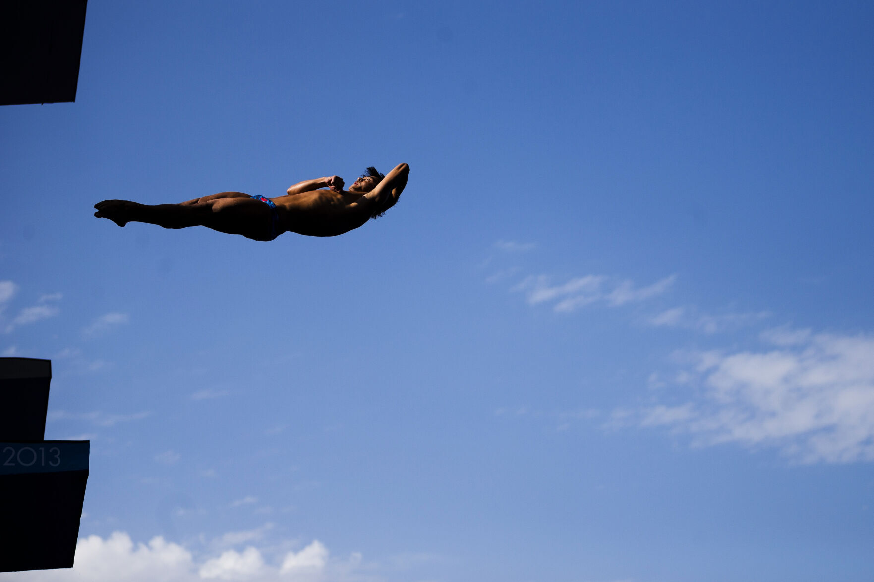 2013: He Chong wins third straight world title in men's 3-meter springboard